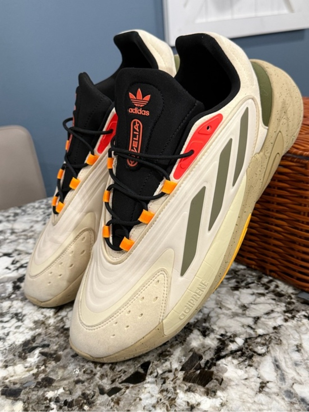 adidas Ozelia Original Cream, Olive & Orange Low-Top Sneakers men’s size 13